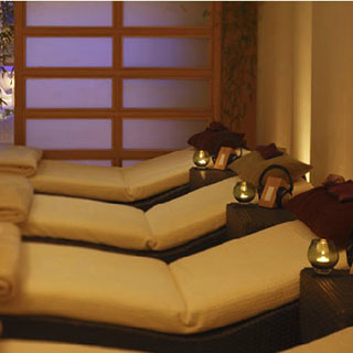 VOYA Seaweed Poultice Massage - 90mins image